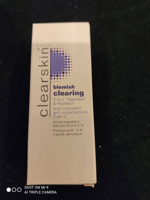 Avon clearskin krem 2w1 redukcja pryszczy i nawilżenie