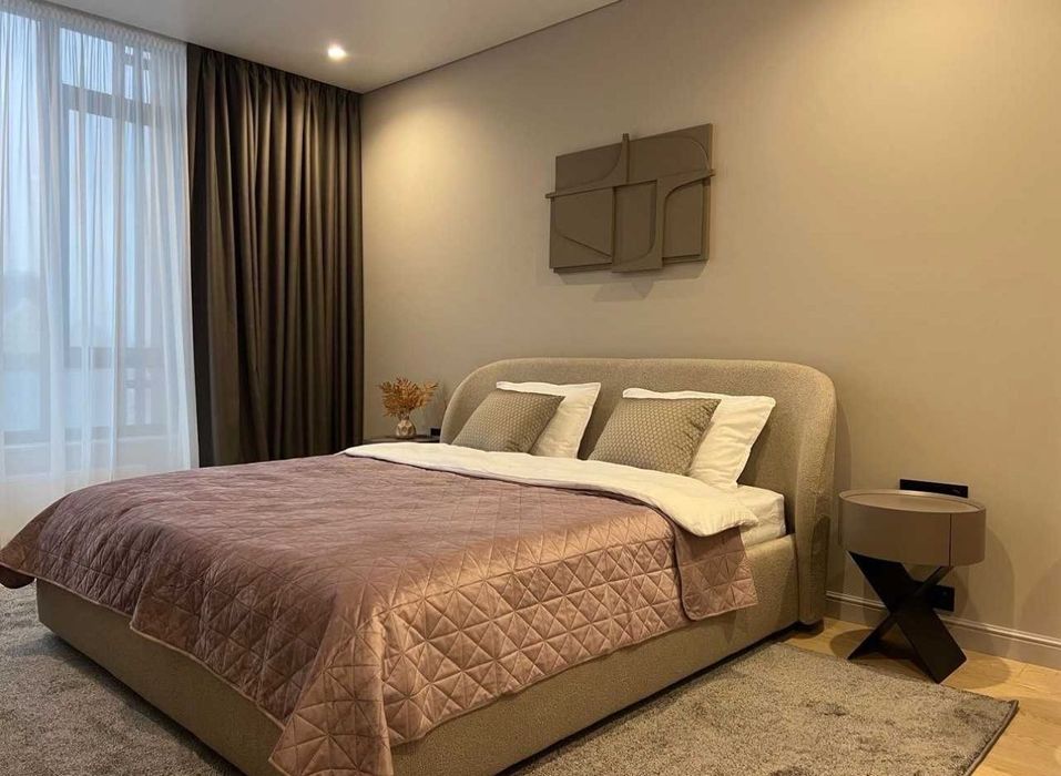 Французький Французский Тринити Бульвар фонтанов Тютюнника Маккейна