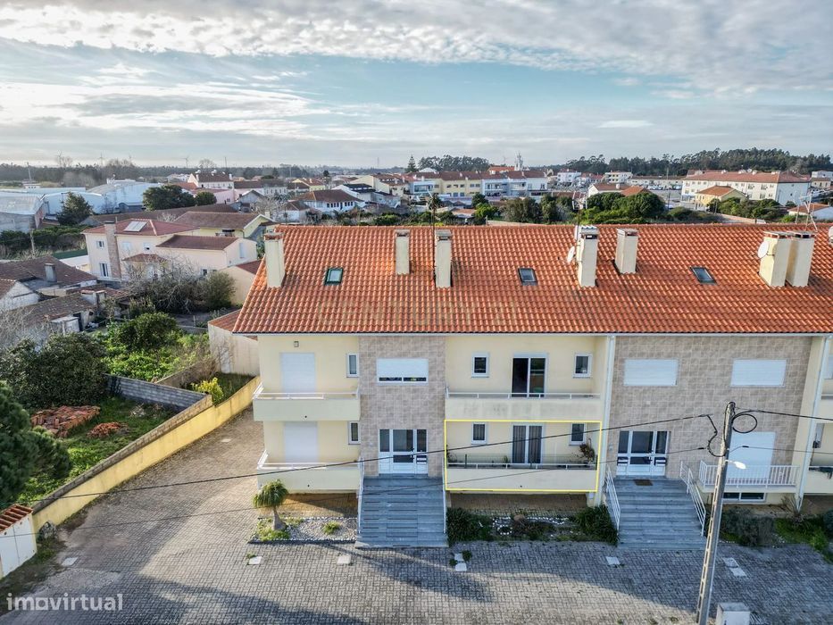Apartamento T2 + T1 renovado perto das escolas na Tocha.