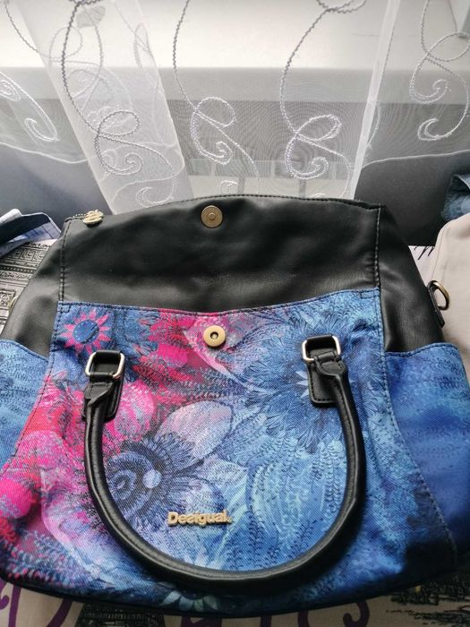 Сумка Desigual, Іспанія