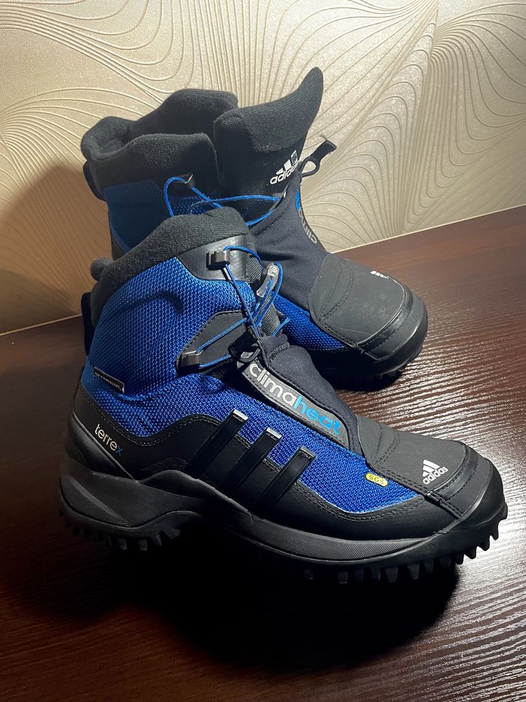 Ботинки чоловічі adidas terrex climaproof 665