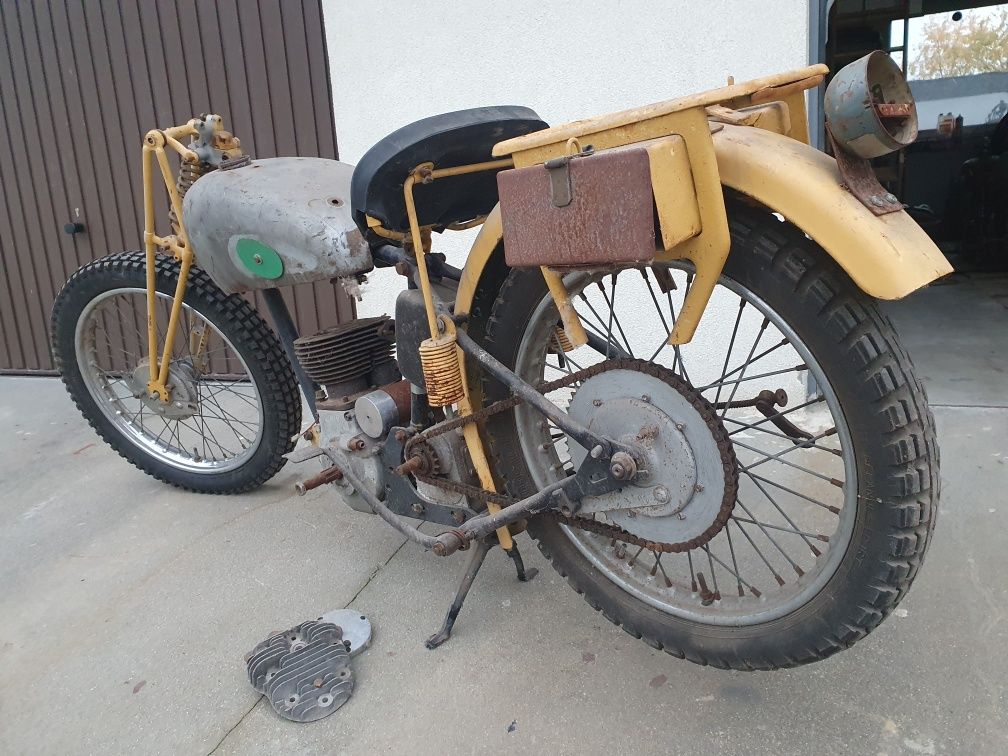 BSA C10 sprzedam części w całości wsk wfm shl