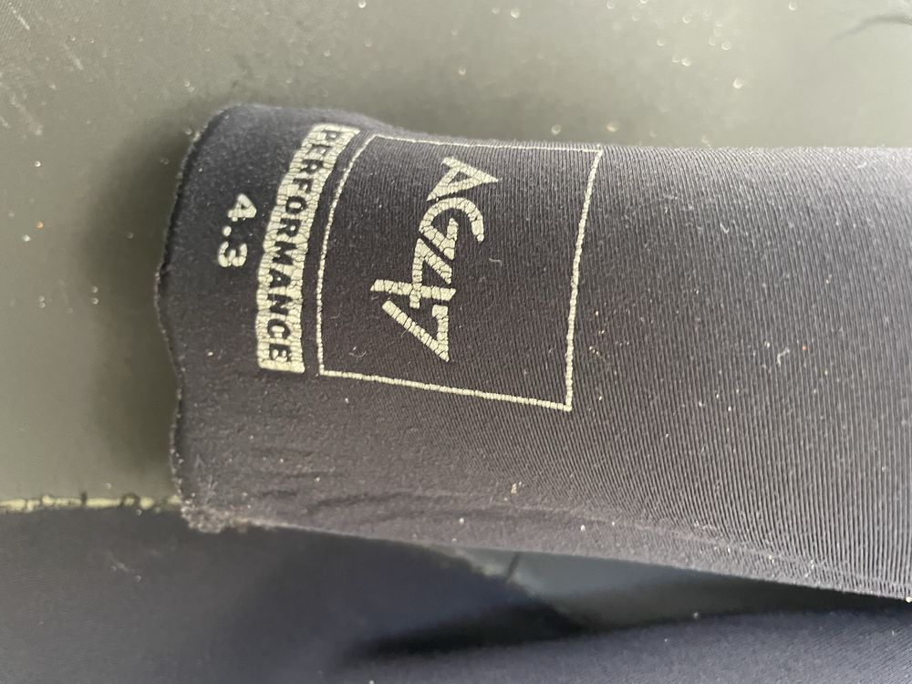 Fato surf Quiksilver AG47 performance usado