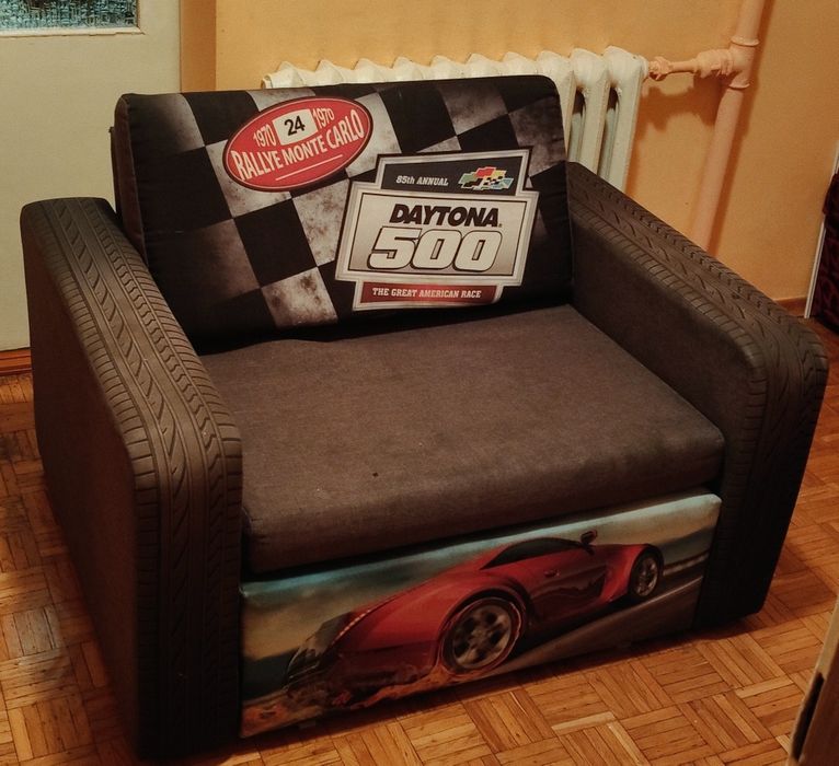Rozsuwany fotel chłopięcy
