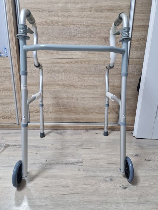 Toaleta dla niepełnosprawnych 3w1