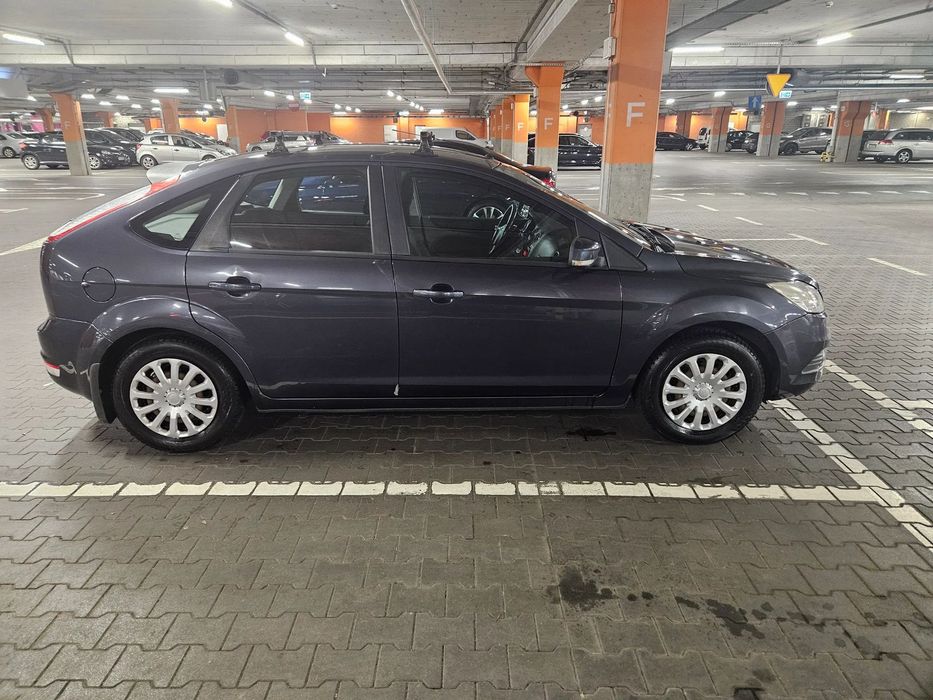Ford Focus Benzyna • 2009 • Podgrzewana szyba i fotele • 2 komplety opon