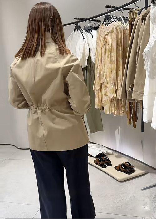 Нова куртка парка Zara
