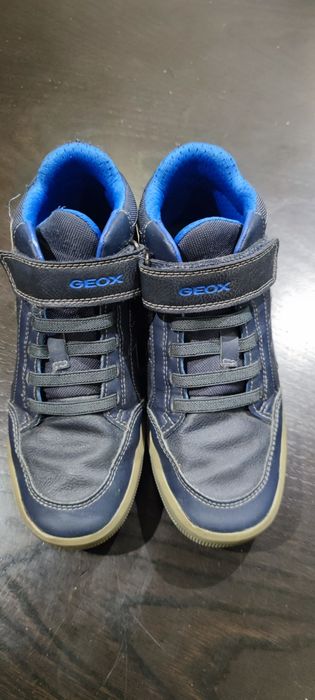 Bota de criança GEOX em muito bom estado