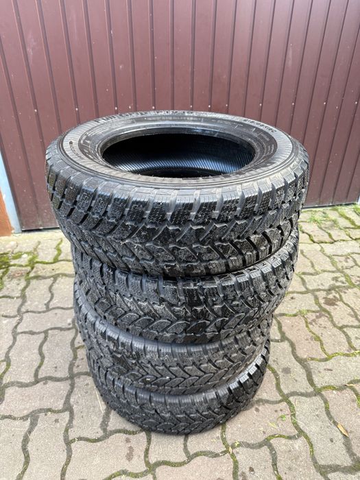 Opony PETLAS Full Grip / PT935 / 215.65.R16 C, zestaw, stan 9/10