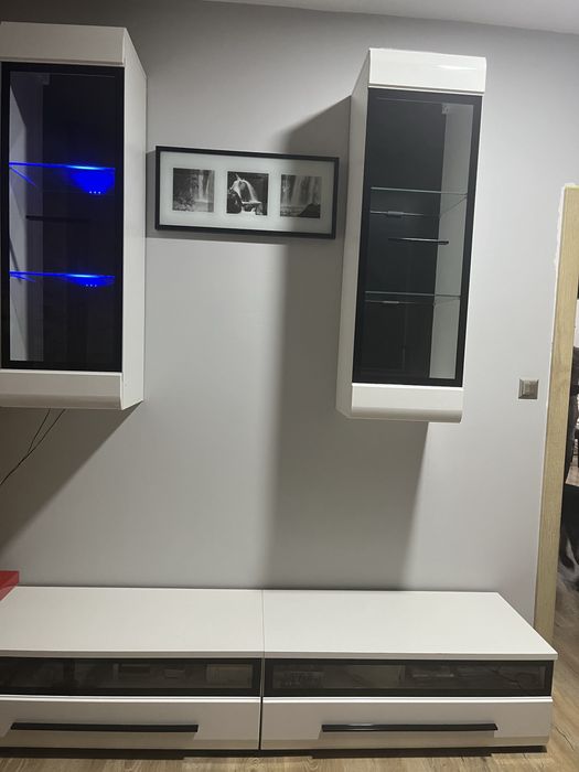 Meble do pokoju białe polysk