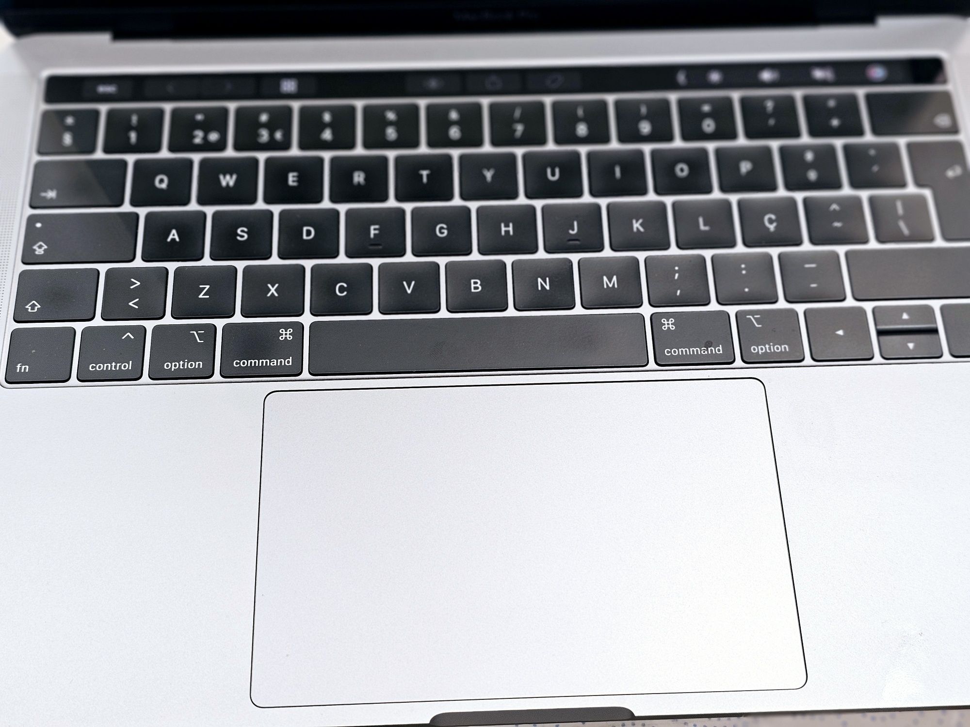 MacBook Pro 2019 TouchBar Core i7 16/256GB SSD