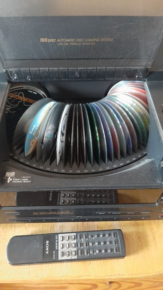 Zmieniarka cd Sony CDP-CX151  na 100 plyt