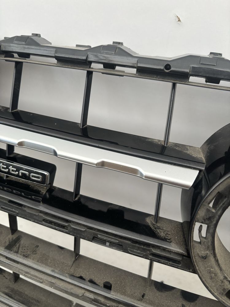 Audi Q7 4M 4M0 16- chrom satyna listwa atrapy grilla chromy przód PDC