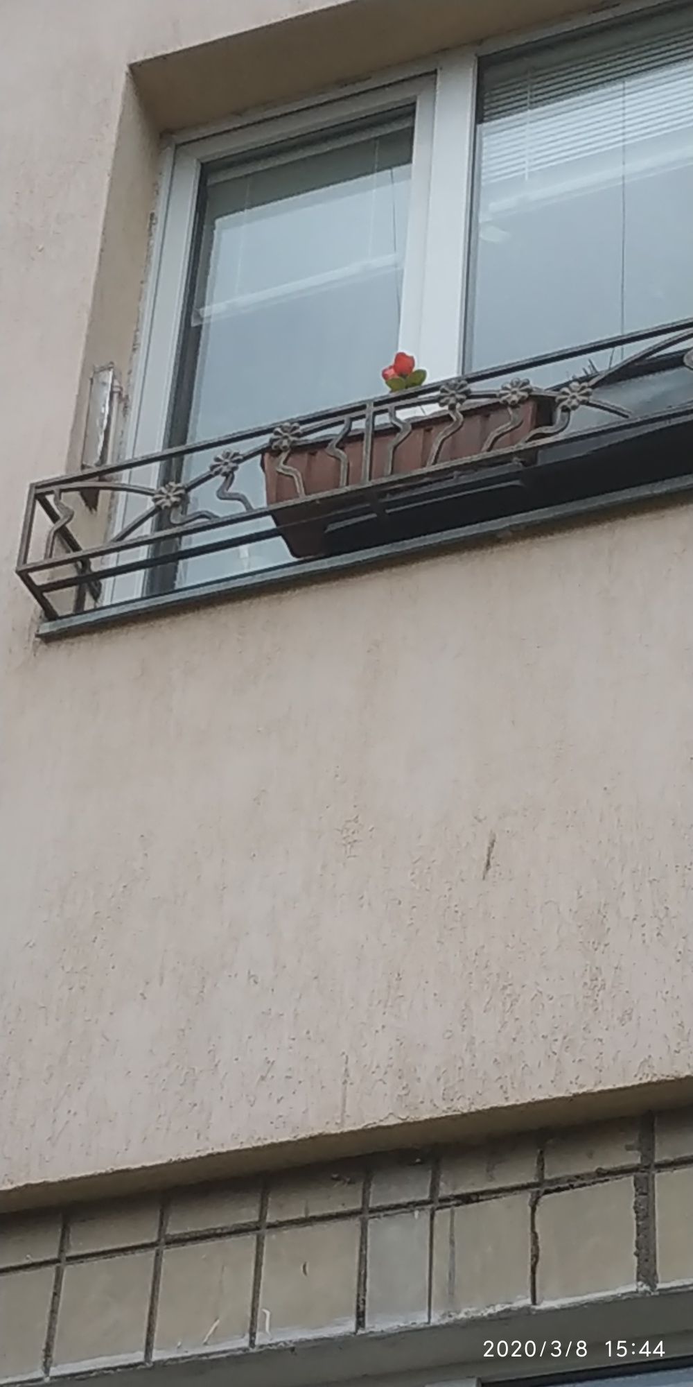 Квітники на вікна любого розм та ковані меблііру та малюнку
