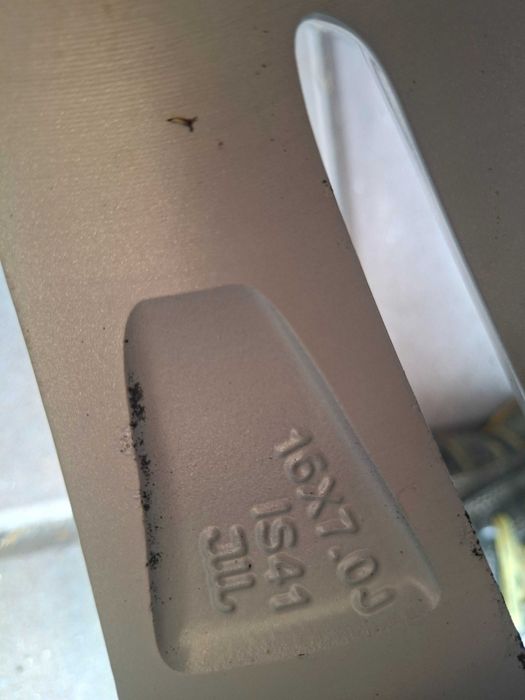 Alu Felgi Aluminiowe 5x105 16 Cali Opel Astra J K Mokka Chevrolet