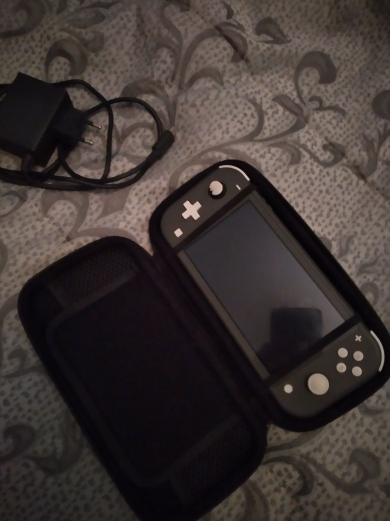 Nintendo Switch + Capa