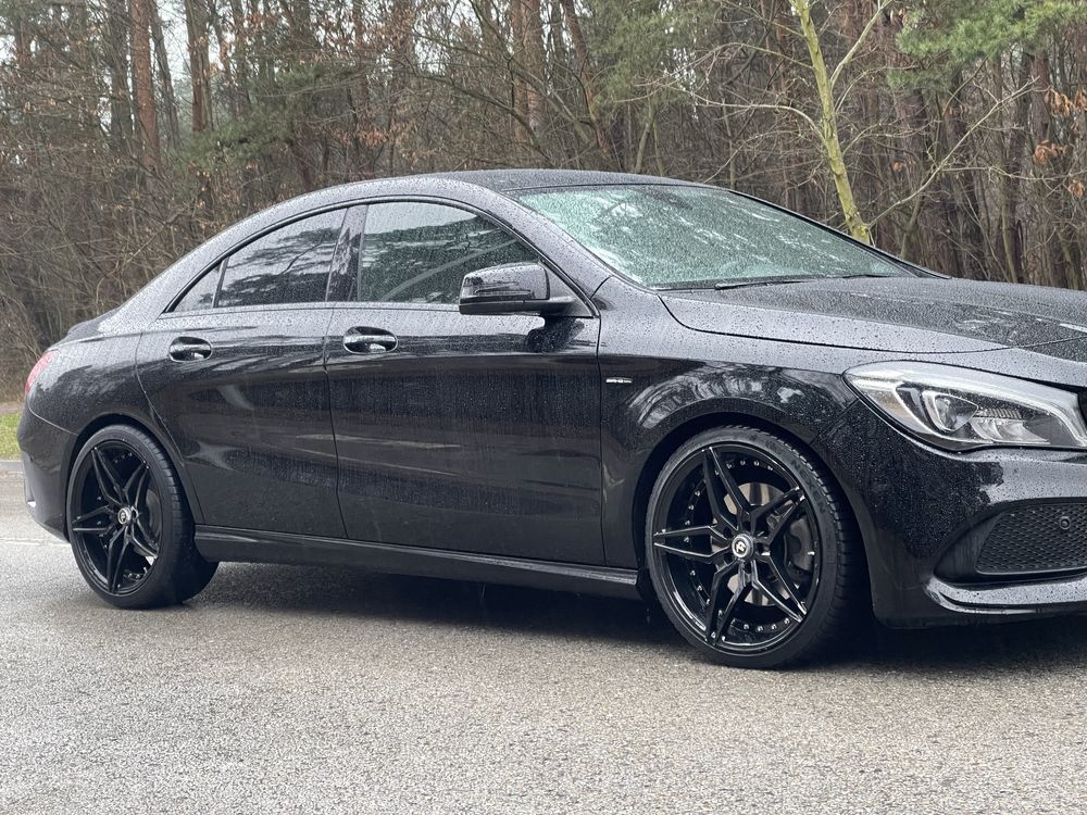 Mercedes cla250 211km czarny pakiet amg lift niski przebieg zapraszam