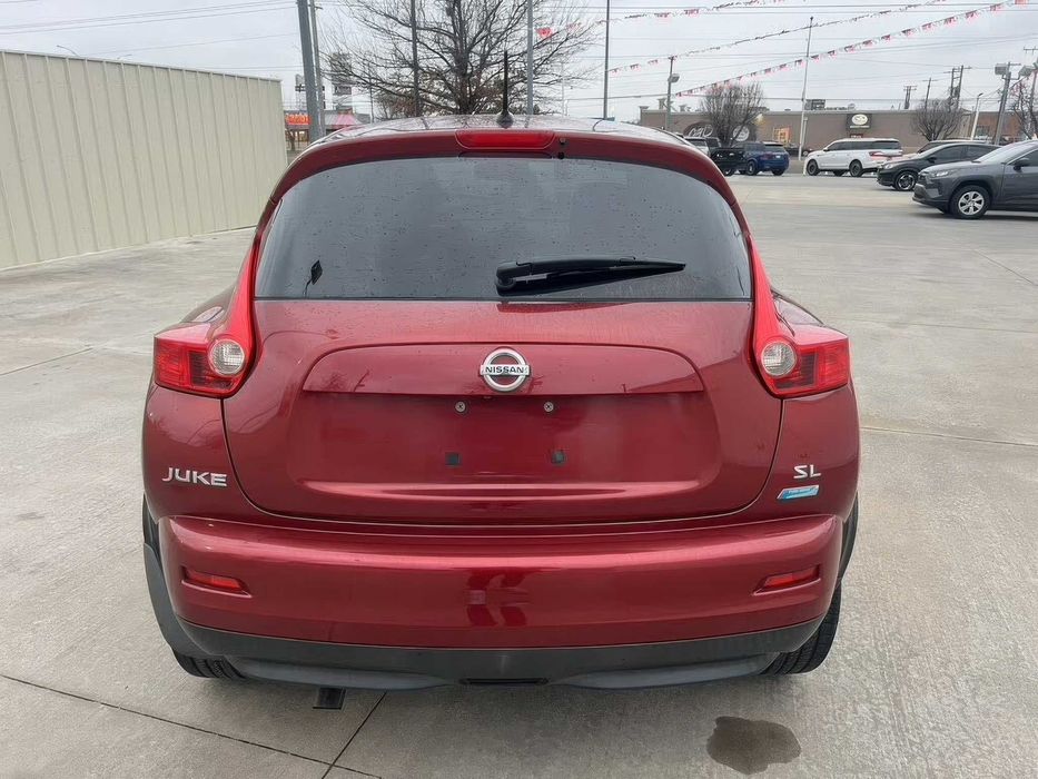 Nissan Juke SV      2013