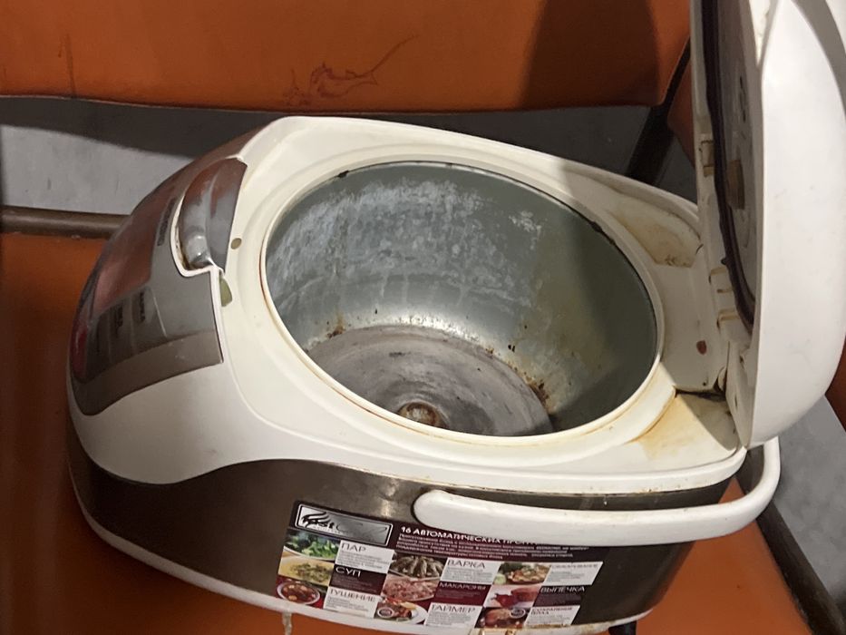 Мультиварка Redmond