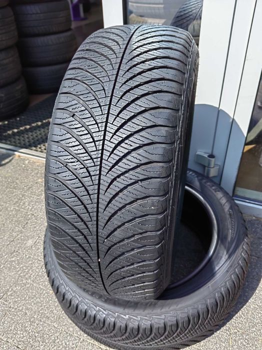 215/55R17 94V Goodyear Vector 4 Seasons para całoroczne 2021 MN