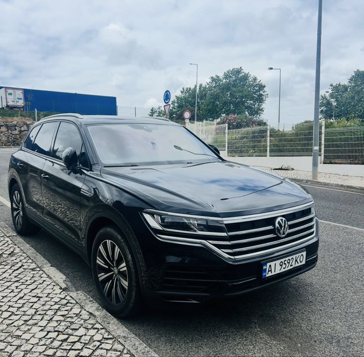 Продам Volkswagen Touareg 2020