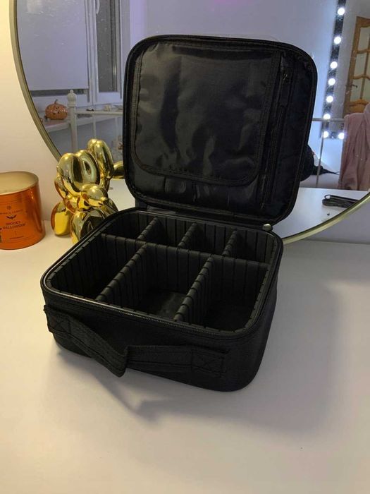 Kosmetyczka Kuferek Organizer Pojemna Przegródki Podróżna