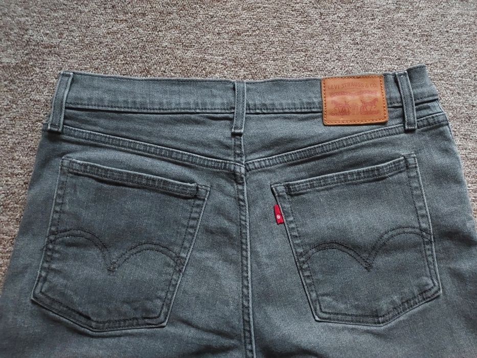Фірмові оригінальні шорти Levi's wedgie short, 31 розмір