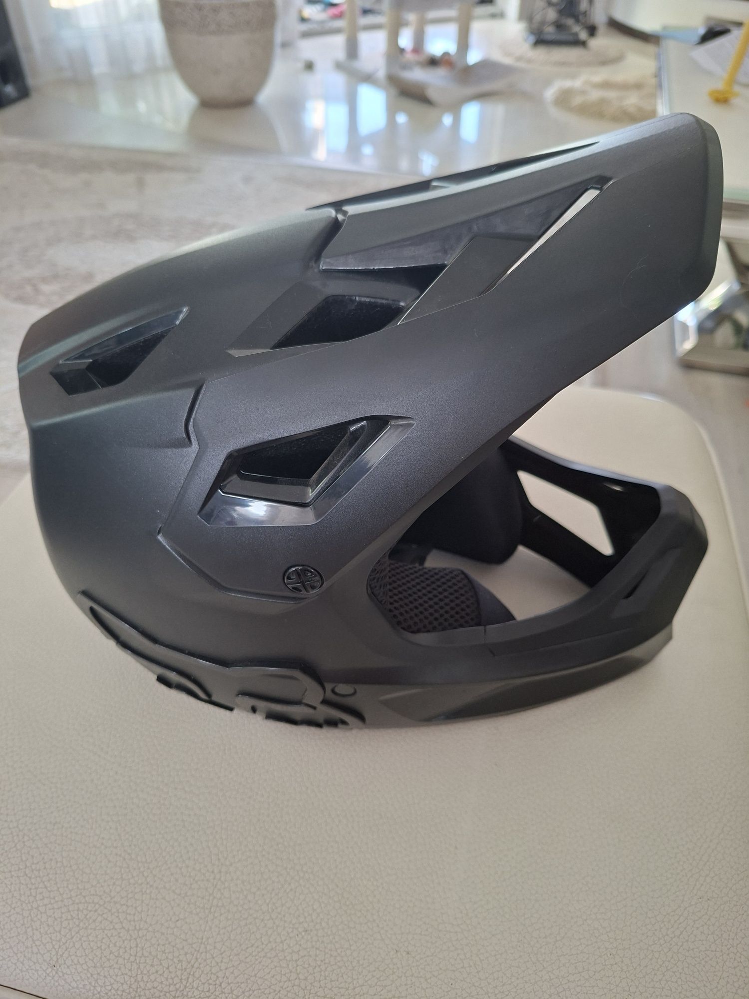 Kask FOX Rampage Black MIPS roz. S