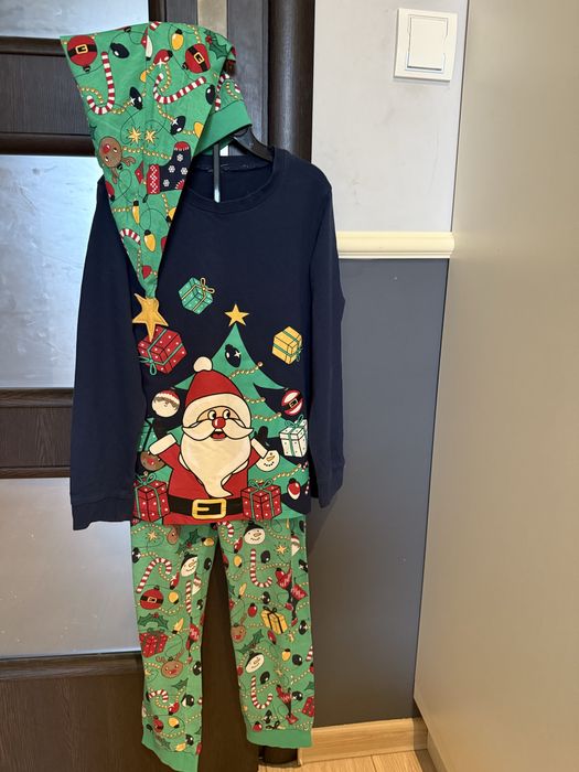 Pizama swiateczna rozmiar 122/128