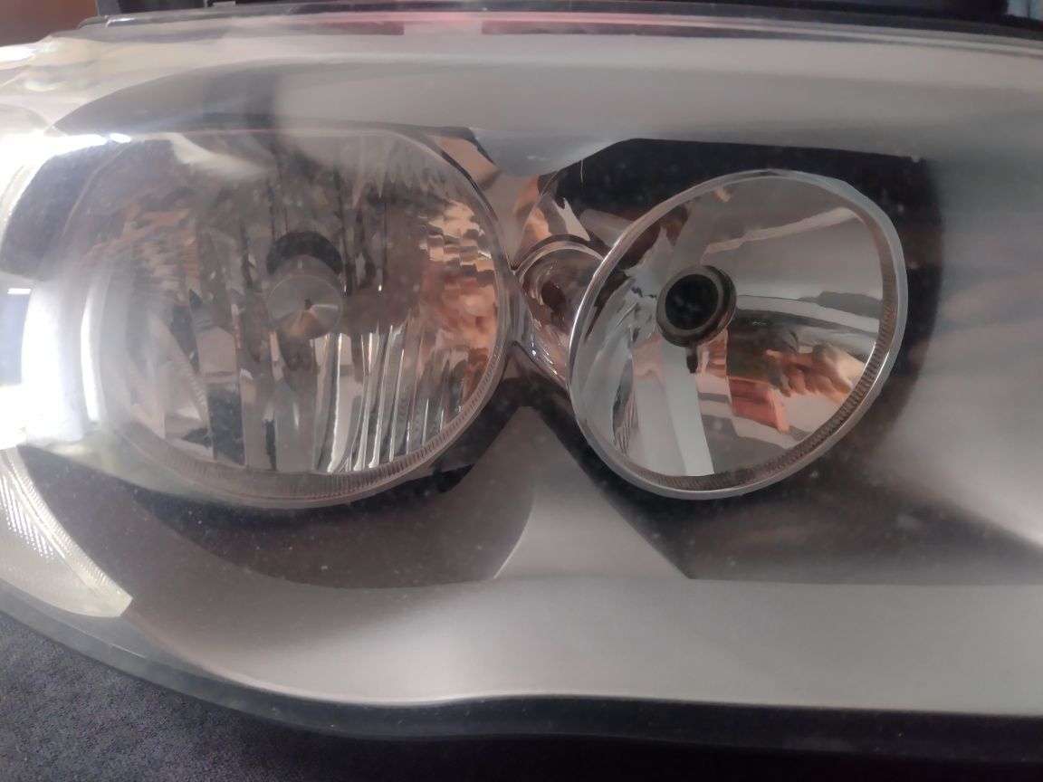 Lampa przednia prawa BMW 1 e87 2005 rok