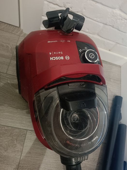 Пилосос Bosch Series 4