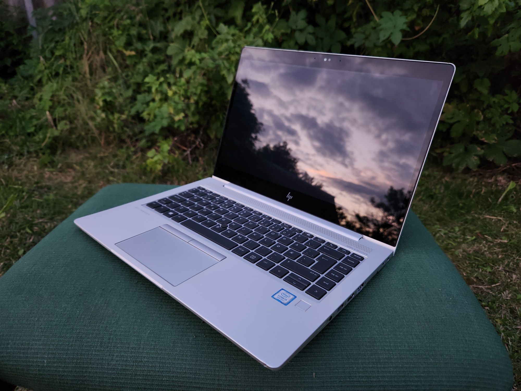 HP EliteBook 840 G5 i5-8250u 8gb/256ssd m2 nvme