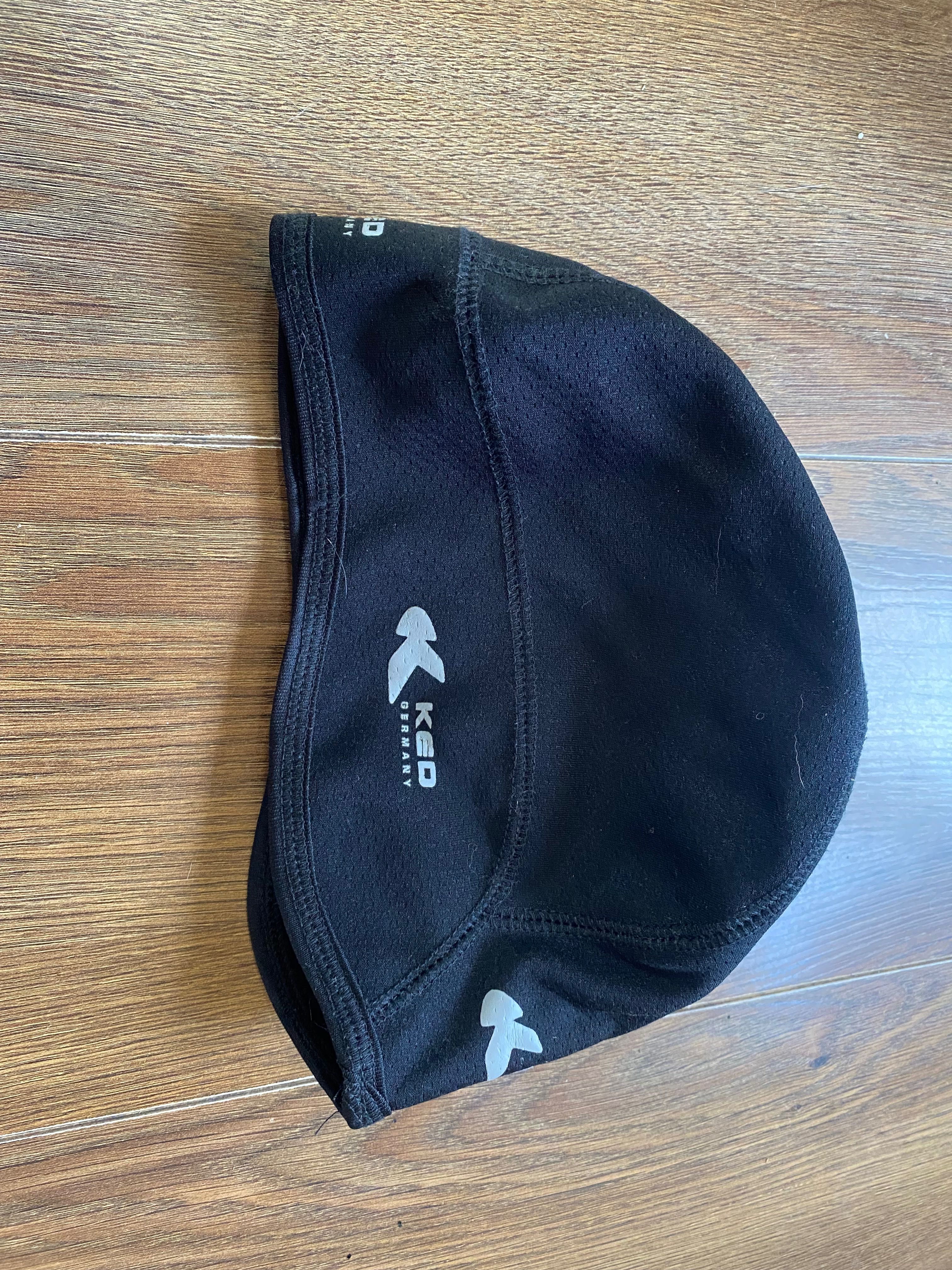 Czapka pod kask KED-UHC01 czarna S-M