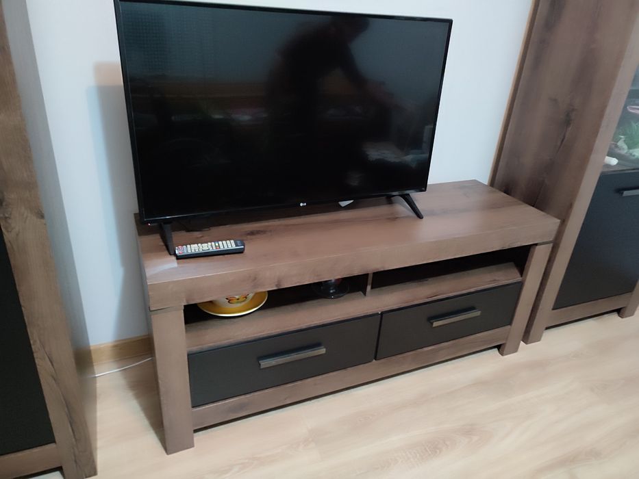 Meble pokojowe do salonu