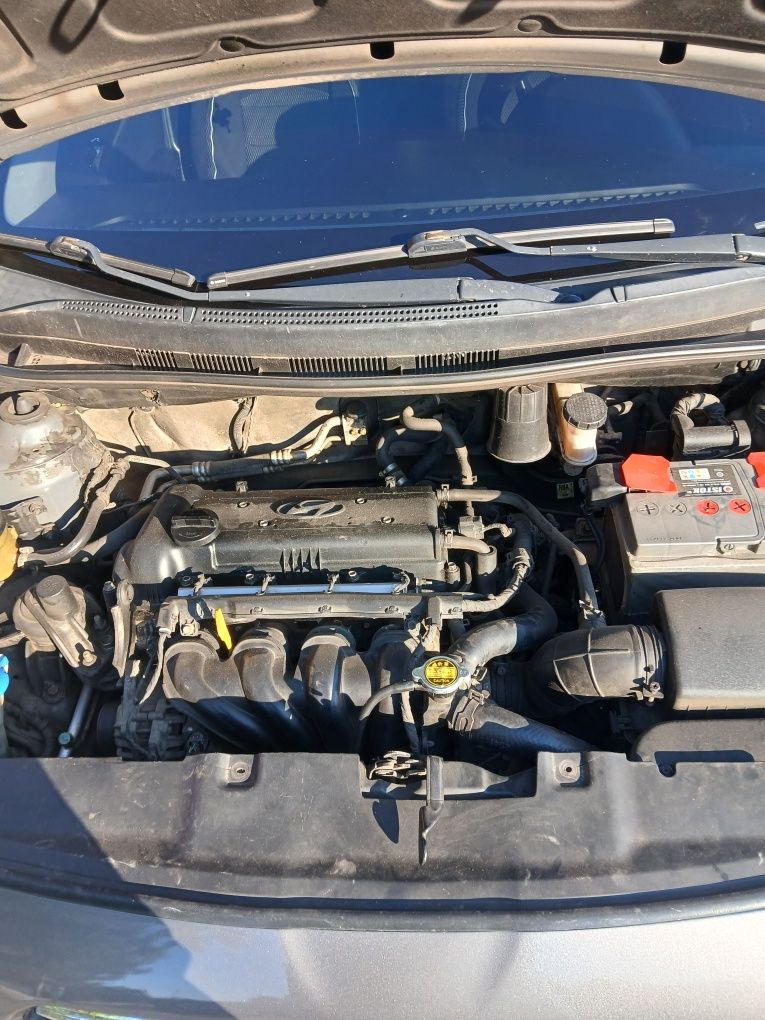 Hyundai accent 1.4 бензин,торг