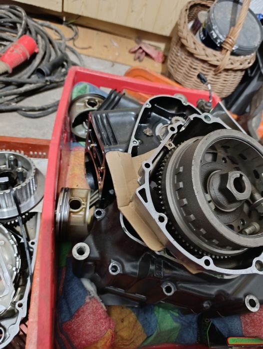 Suzuki Intruder 1500 c90  na części