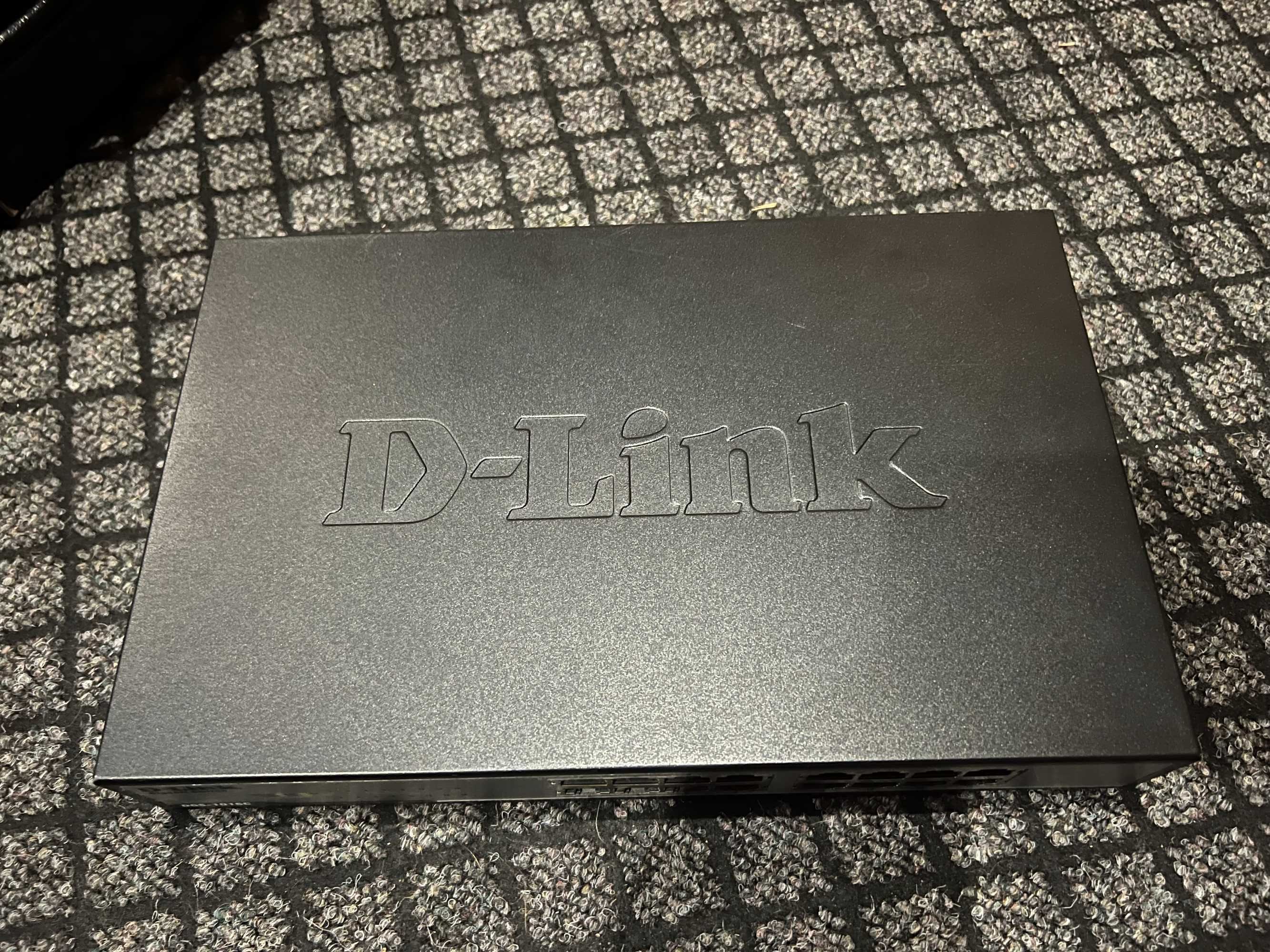 D-Link DGS-1016 Маршрутизатор, 2Гб, 16вх +DIR300 Wifi+ рабочий!