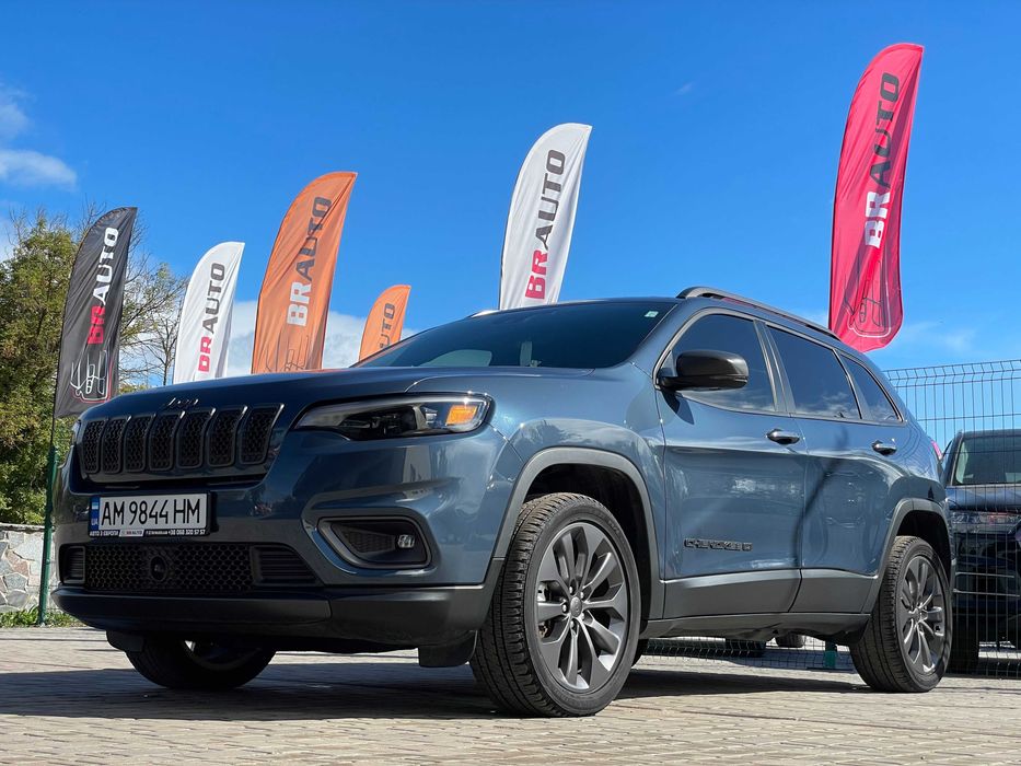 Jeep Cherokee 2021 бензин 3.2