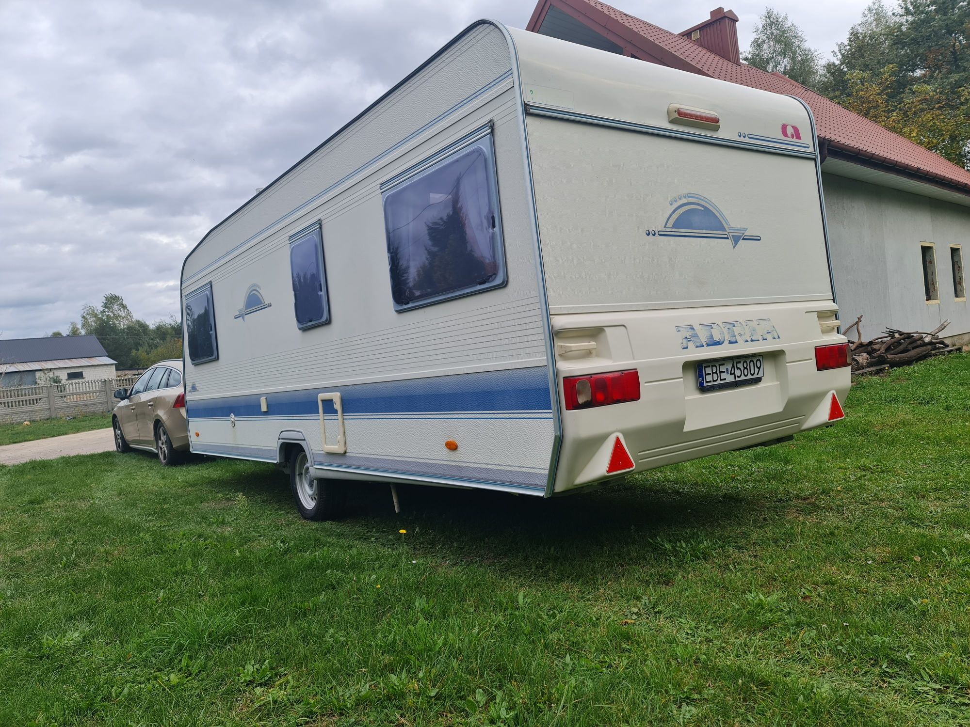 Przyczepa kempingowa Adria Unica B562. 2002r
