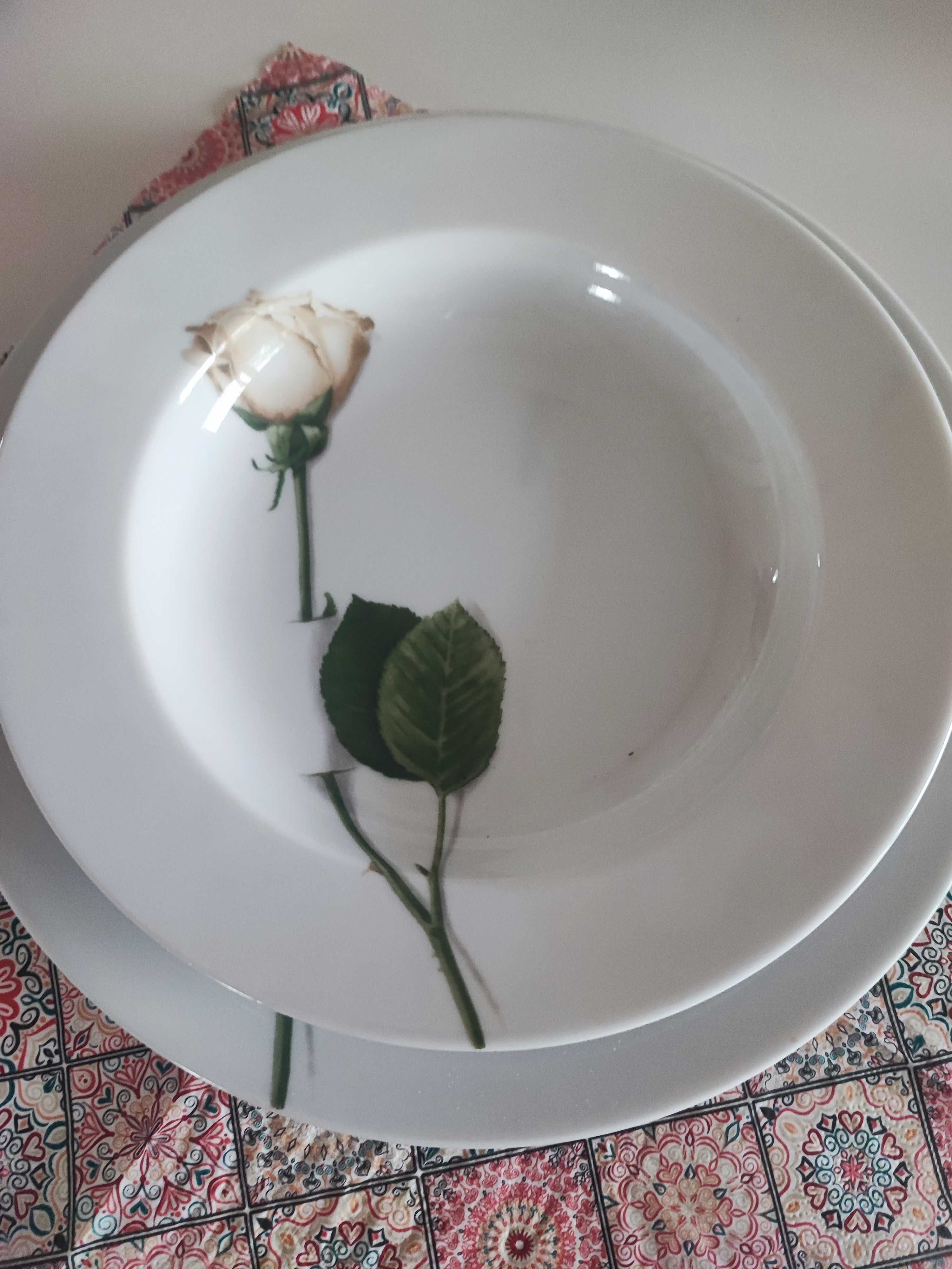 Porcelana Chodzież zestaw obiadowy