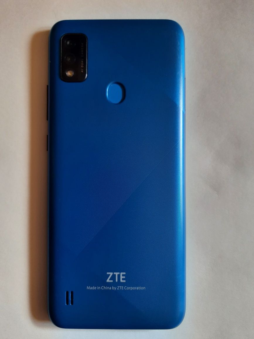 Продам ZTE A51  2/64гб