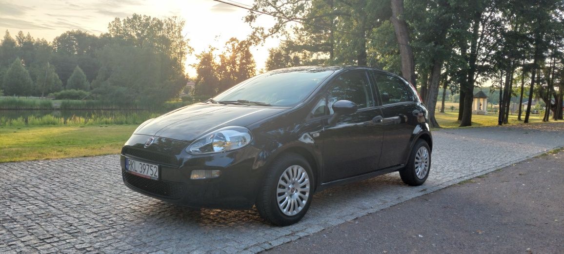 Fiat Punto 2018 przebieg 39400