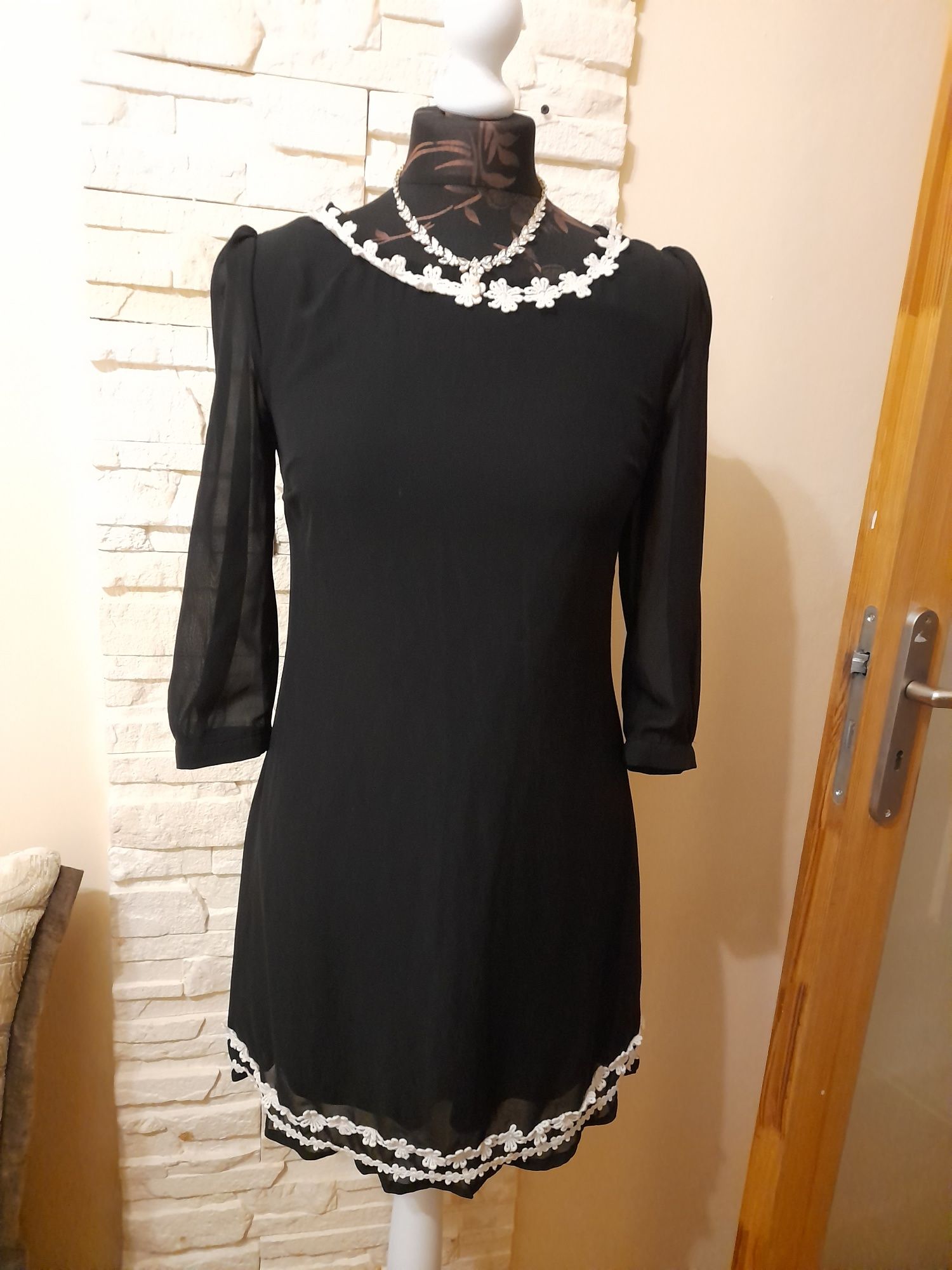 Zgrabniusia wieczorowa czarna sukienka koktajlowa święta  38