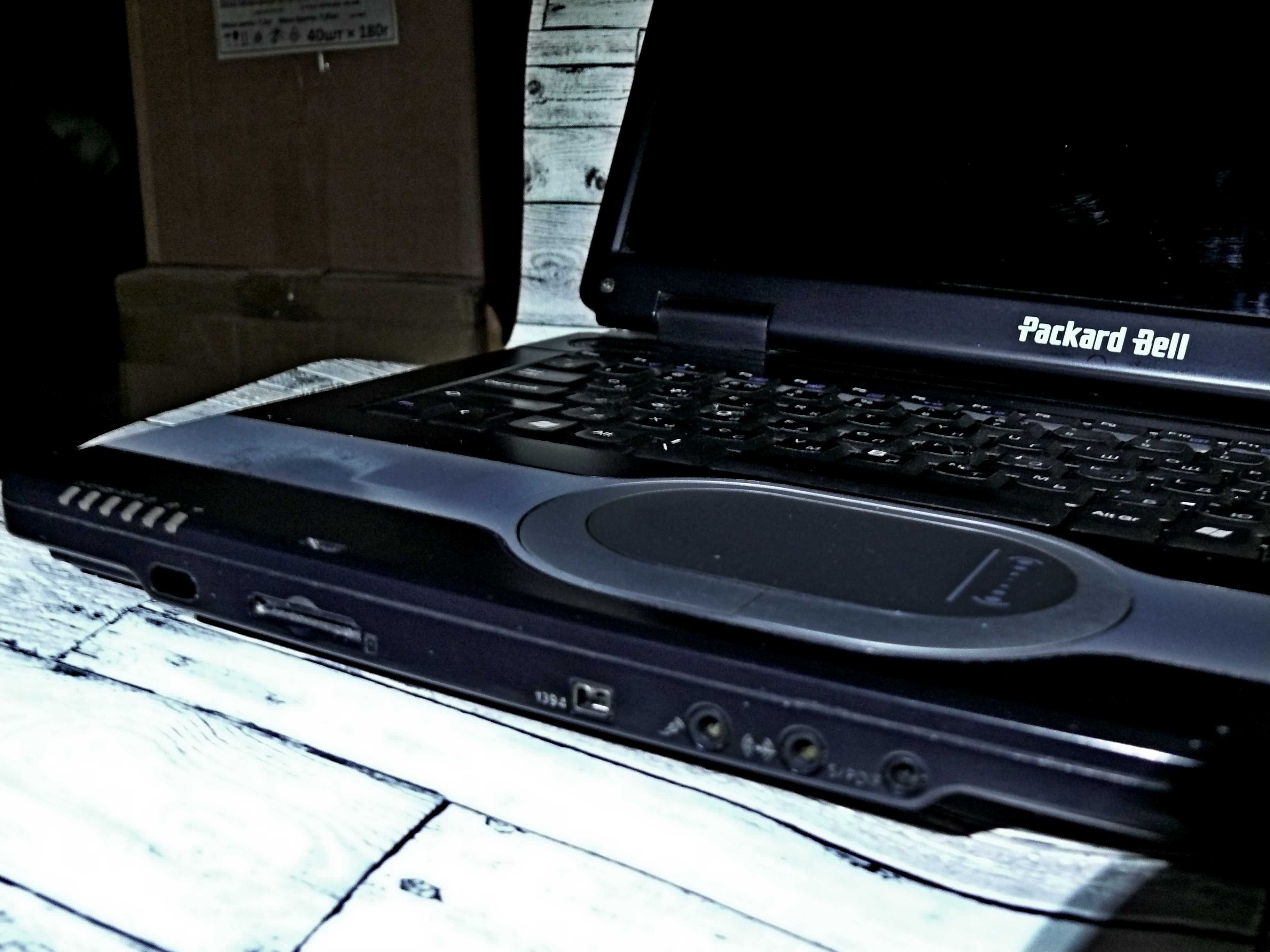 Ноутбук Packard Bell 15" 2gb Windows 10 HDD 80gb Wi-fi Bluetooth