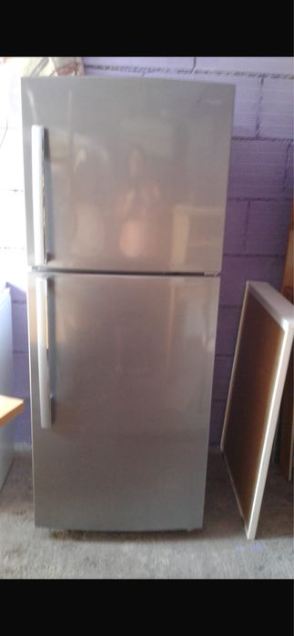 Холодильник Samsung