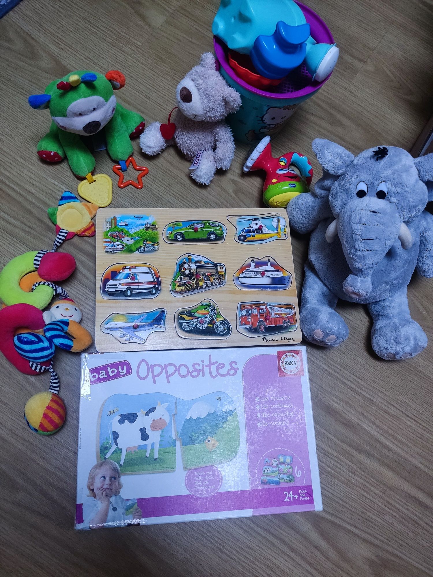 Brinquedos vários bebé/crianças  - a partir de 2 EUR