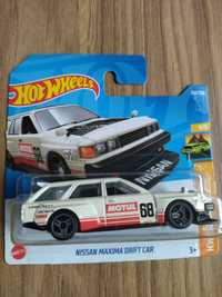 Hot Wheels Nissan Maxima Drift Car