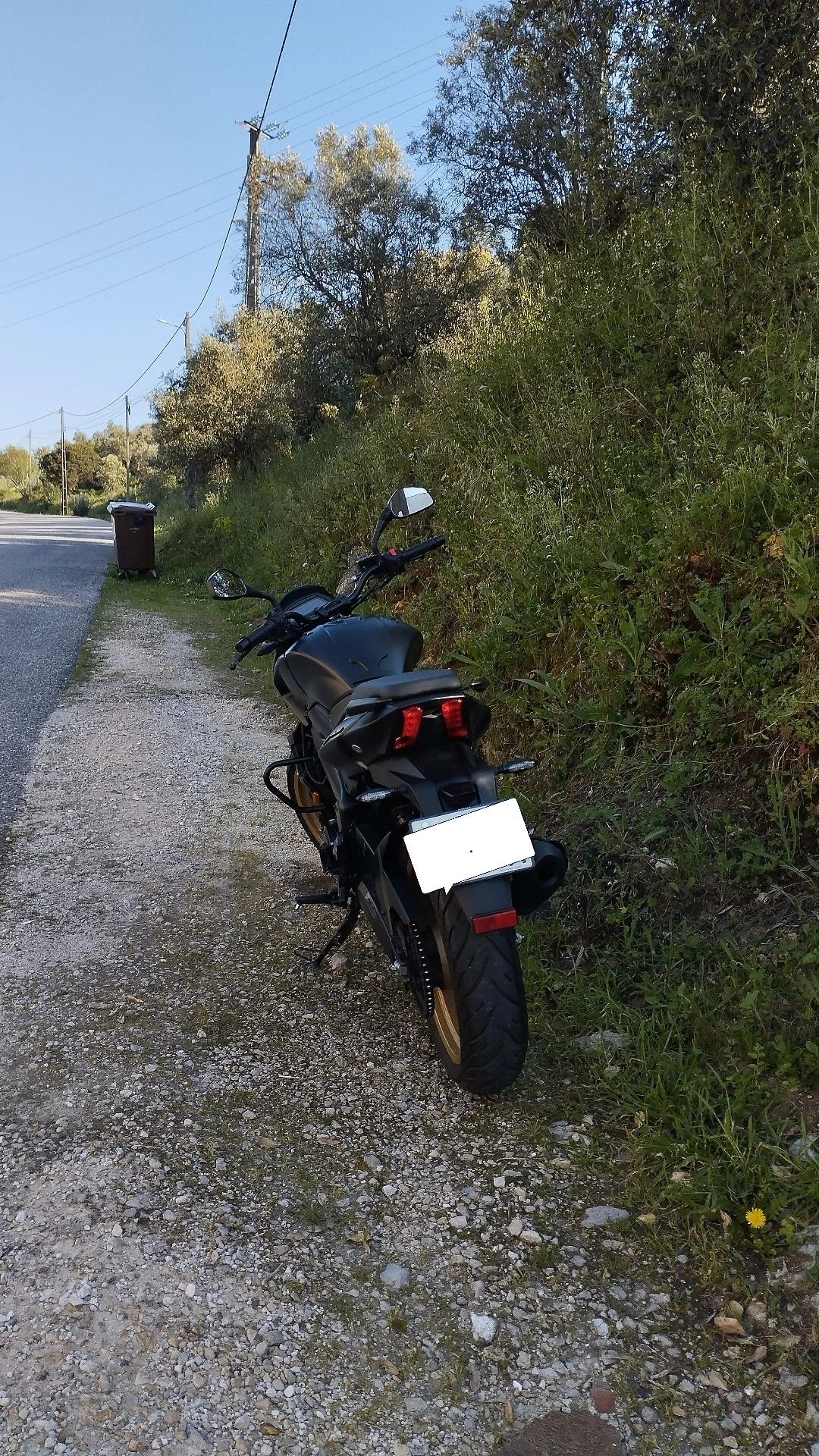 BAJAJ Dominar 400