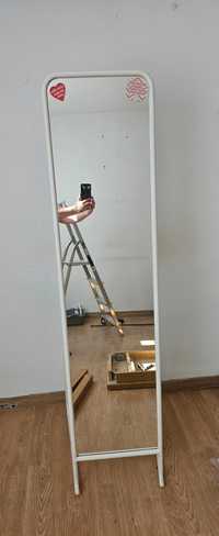 Lustro stojące z Ikei