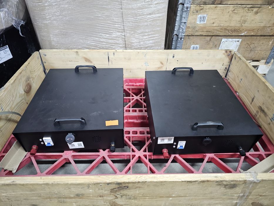 Комплект живлення гібридний інвертор 24в 3,0кВт і акумулятор 5кВт/год